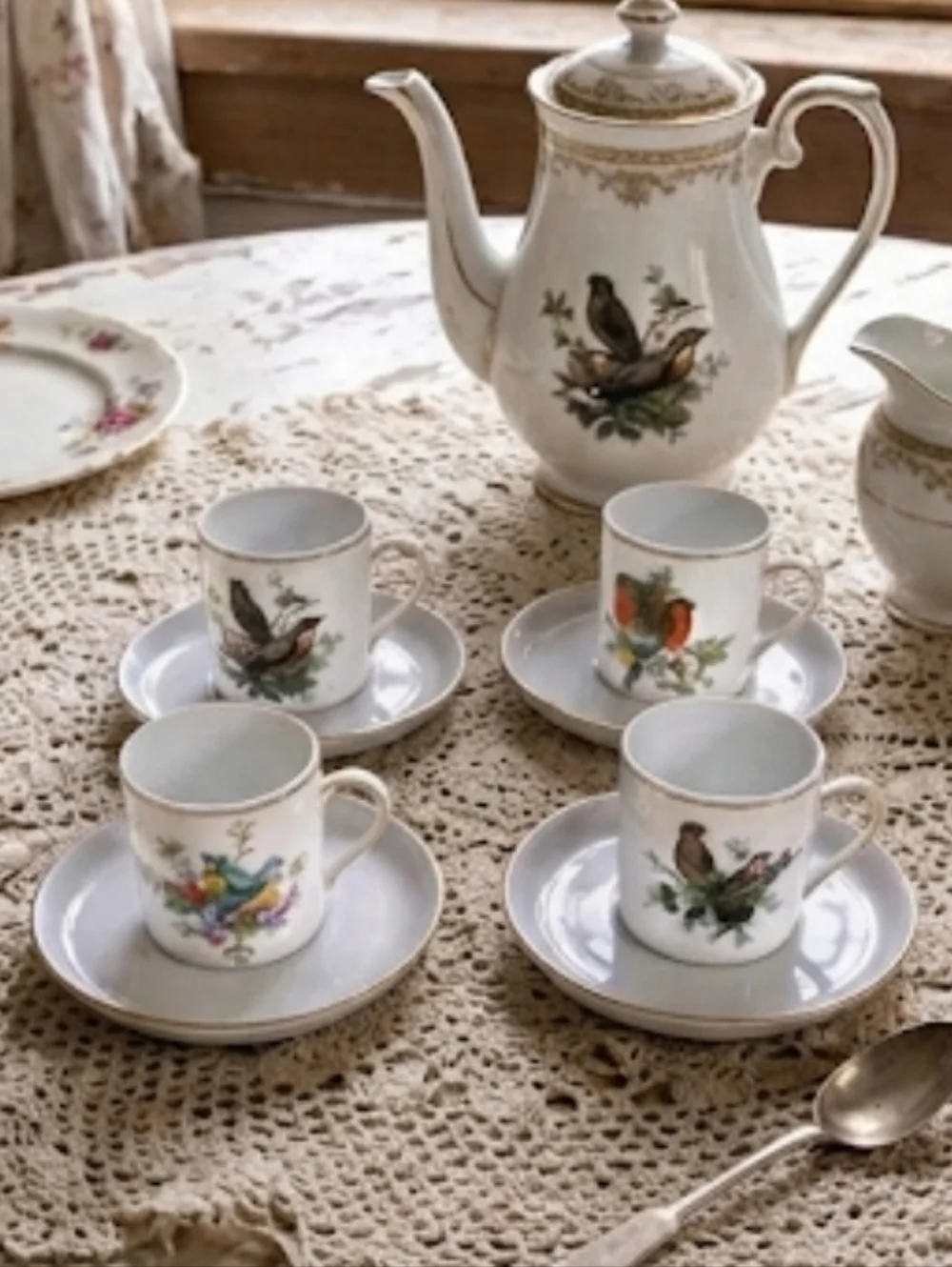 Vintage Royal Crown Birds Demitasse Cups Set of 4